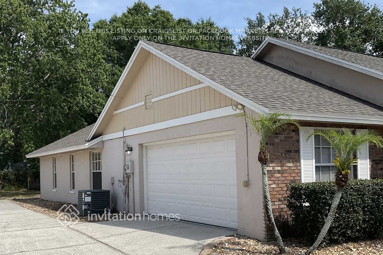 4447 Windsmere Blvd - Photo 2 of 20