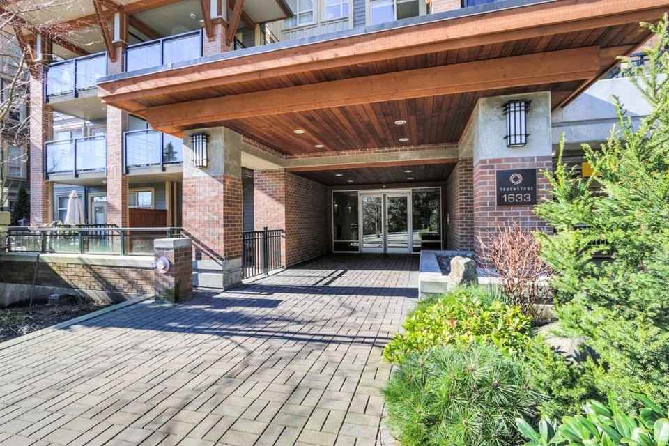 1633 Mackay Avenue #110