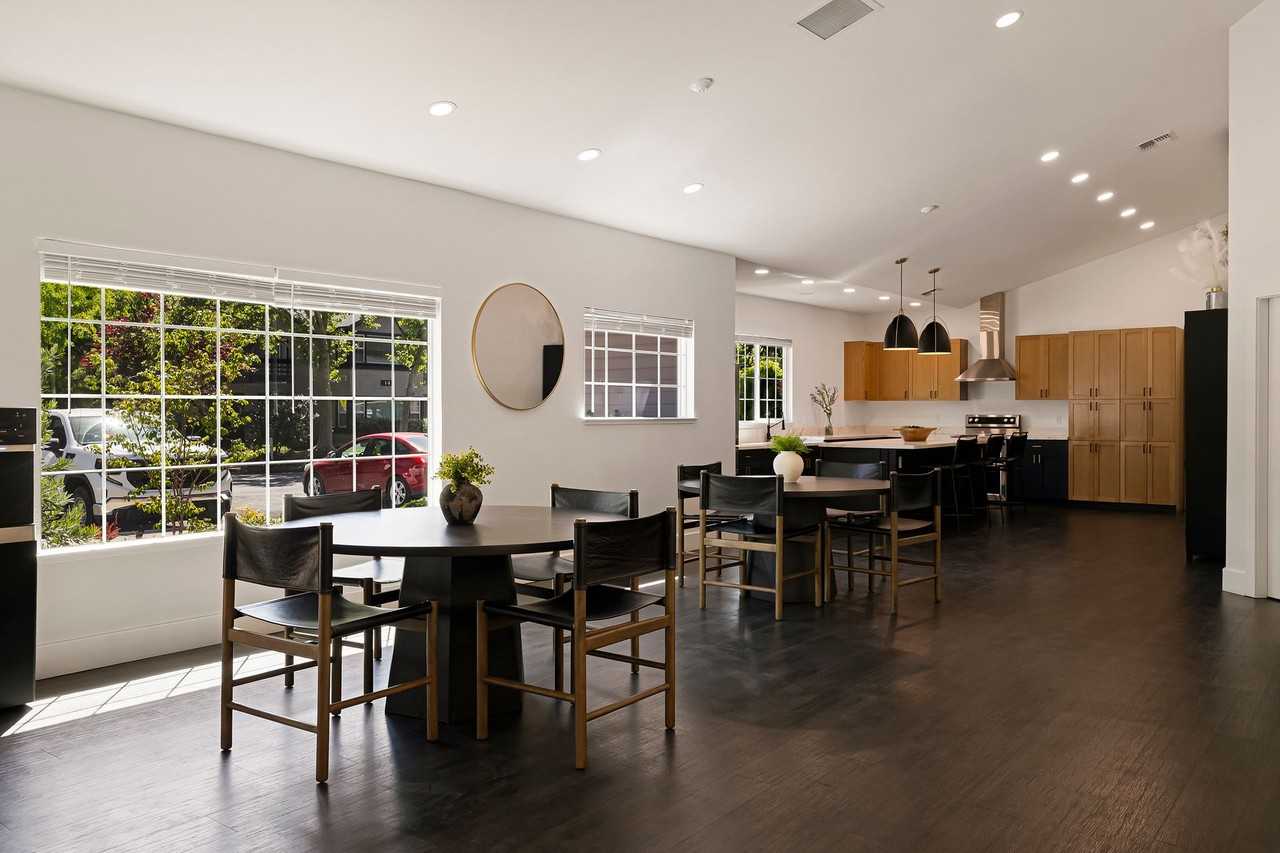 Amanda Place Apartments - Photo 4 of 50