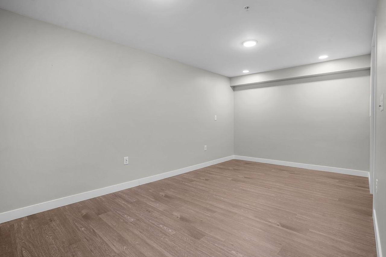 Welcome to The Burton! This beautifully renovated former meeting house is located at the foot of Presidents' Circle. - Photo 2 of 22