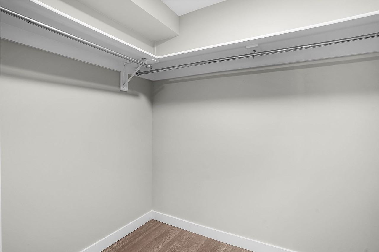 Welcome to The Burton! This beautifully renovated former meeting house is located at the foot of Presidents' Circle. - Photo 4 of 22