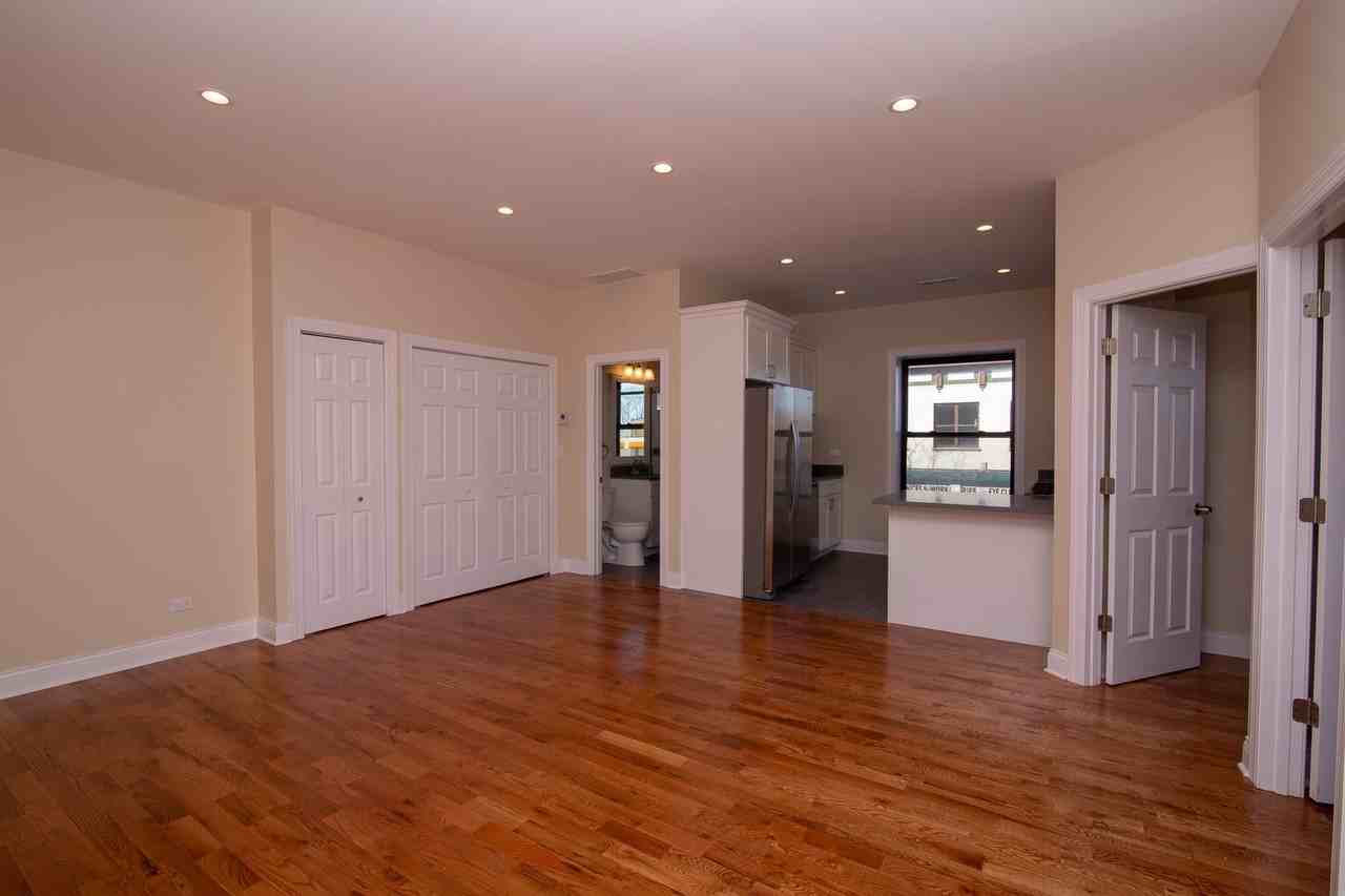 4001 West Armitage - 4001 W. Armitage #B - Photo 2 of 15
