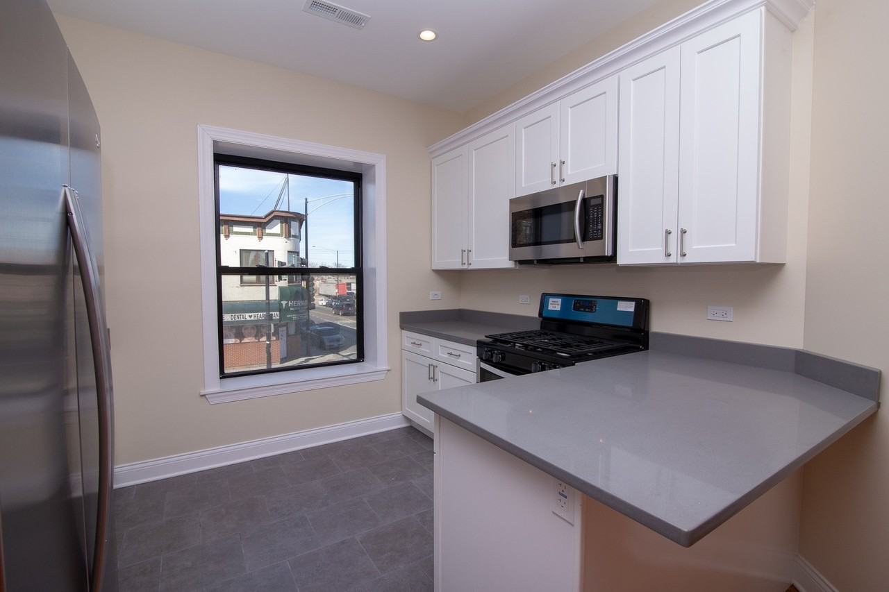 4001 West Armitage - 4001 W. Armitage #B - Photo 3 of 15