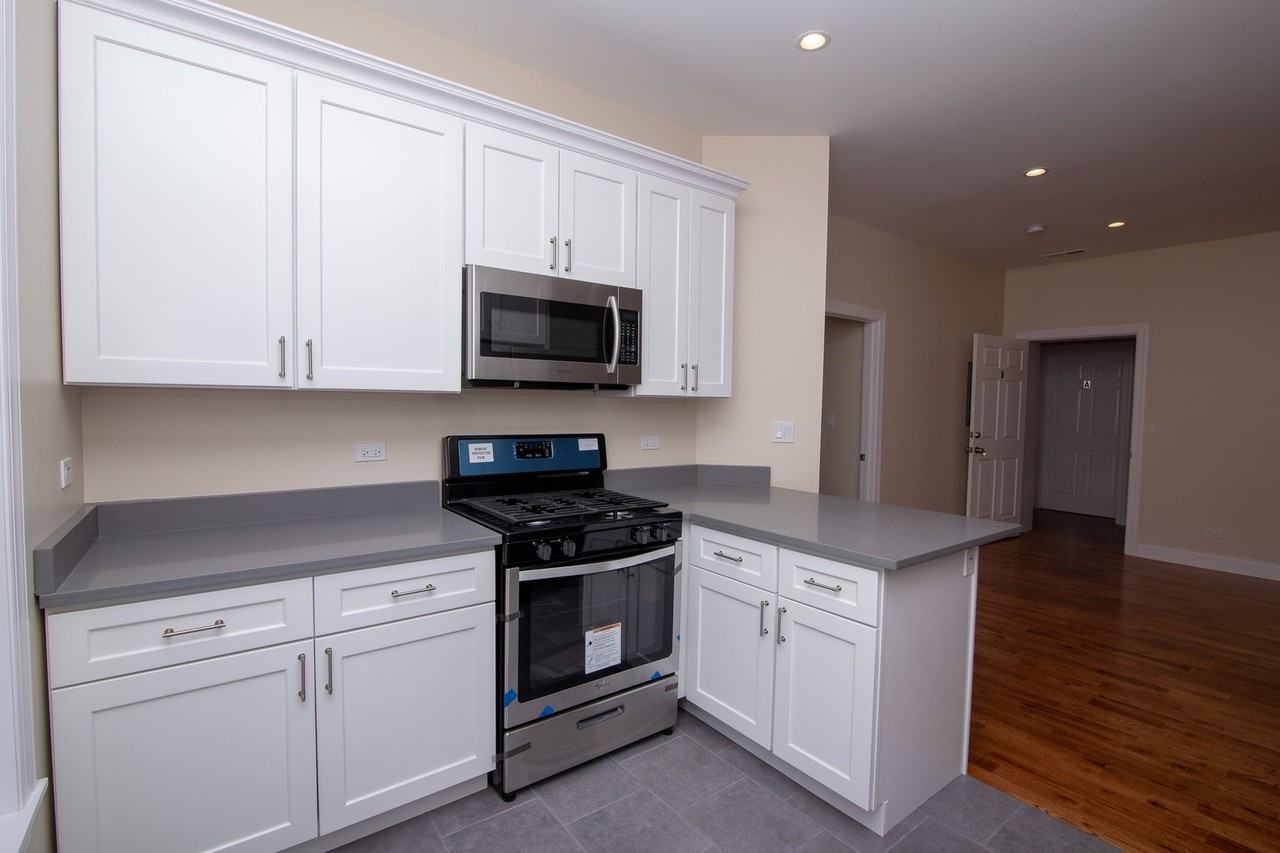 4001 West Armitage - 4001 W. Armitage #B - Photo 4 of 15