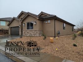 featured image of 2261 S Tonaquint Dr #63
