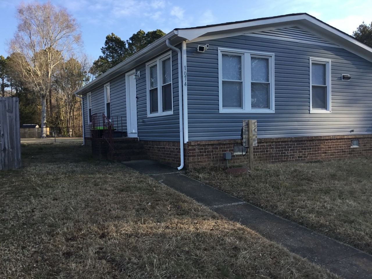 1074 Piney Marsh Ct - Photo 2 of 9