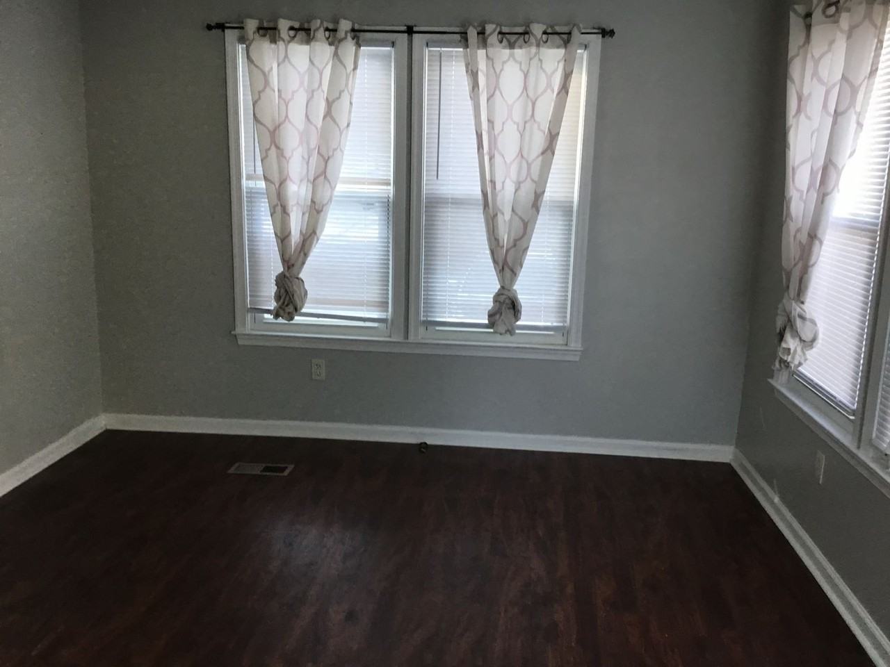 1074 Piney Marsh Ct - Photo 3 of 9