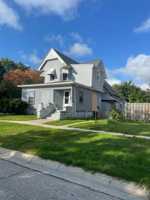 featured image of 2121 7th St