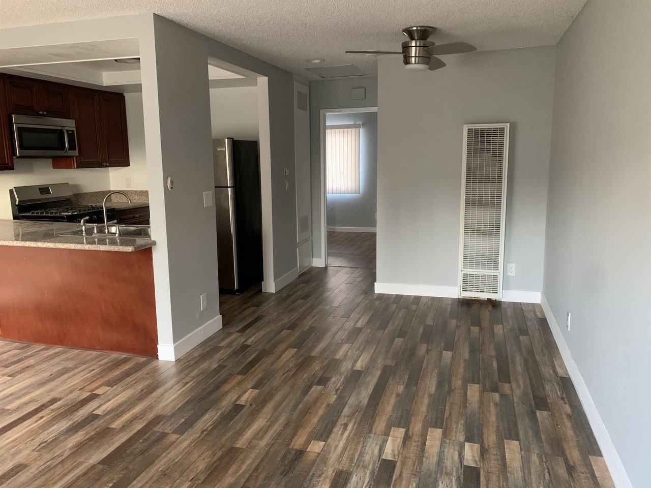 1243 Fedora St - Photo 2 of 16