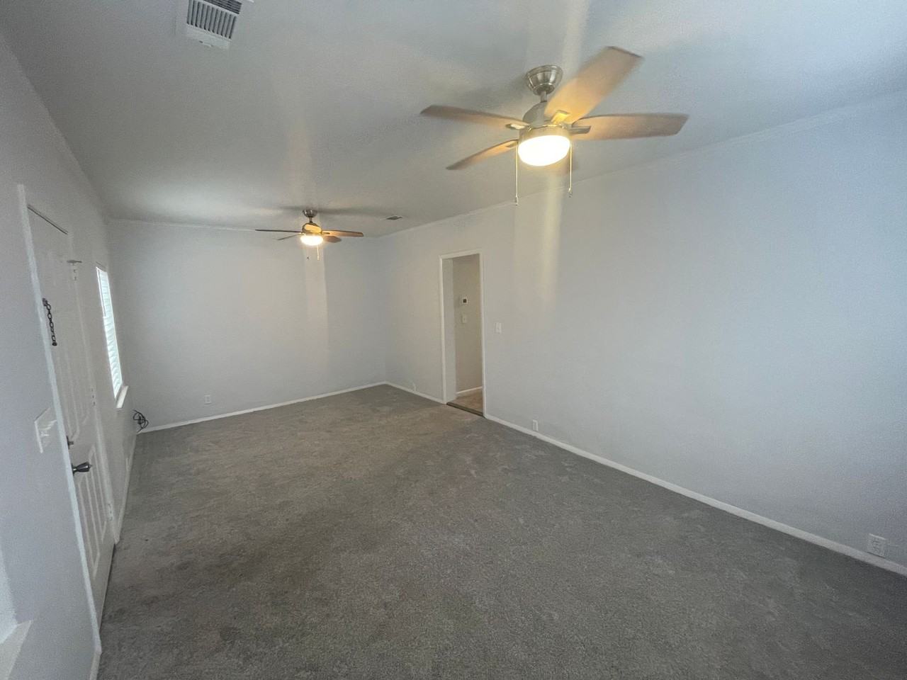 231 Sw 5th St - Photo 4 of 11