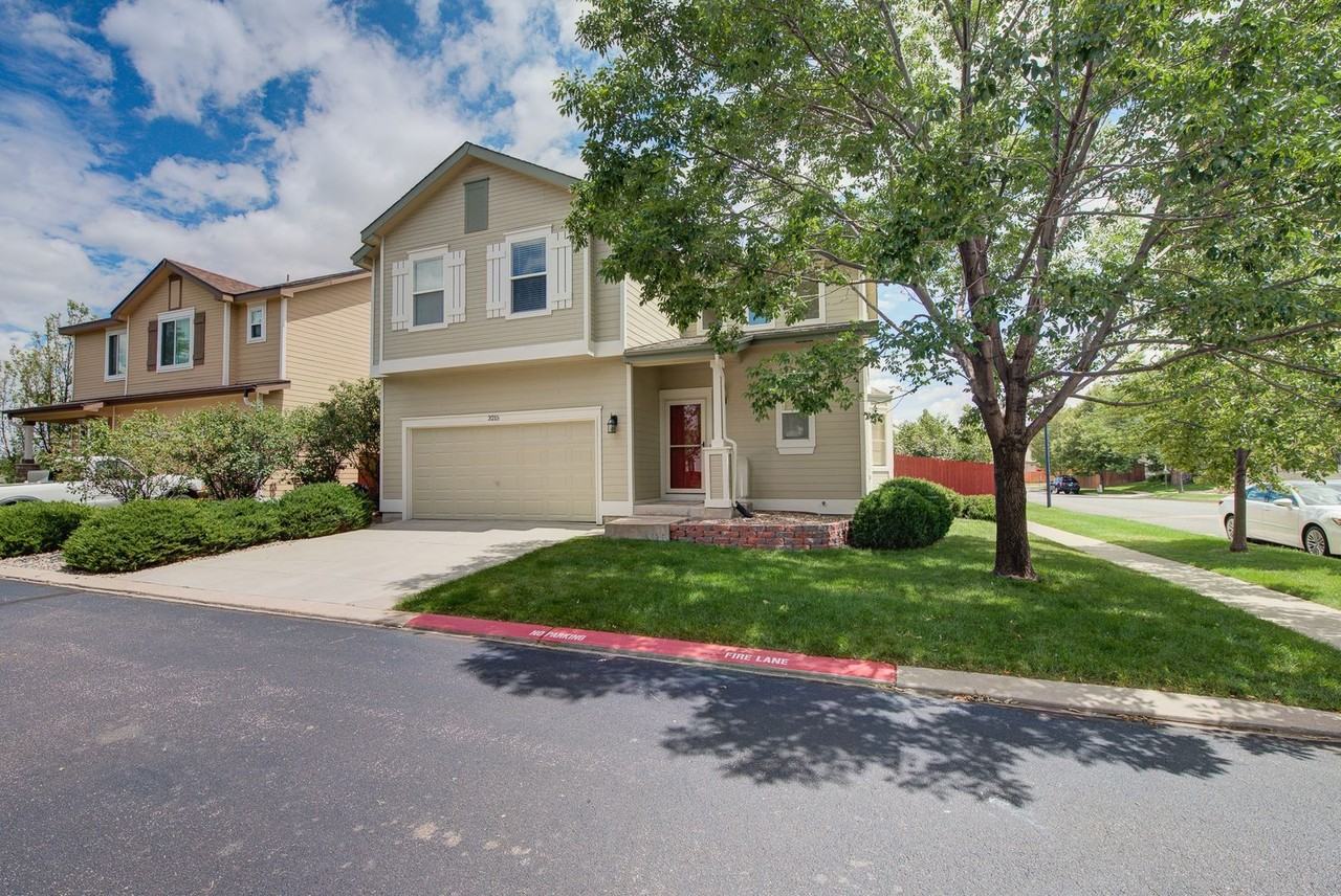 3215 Rock Harbor Pt - Photo 2 of 27