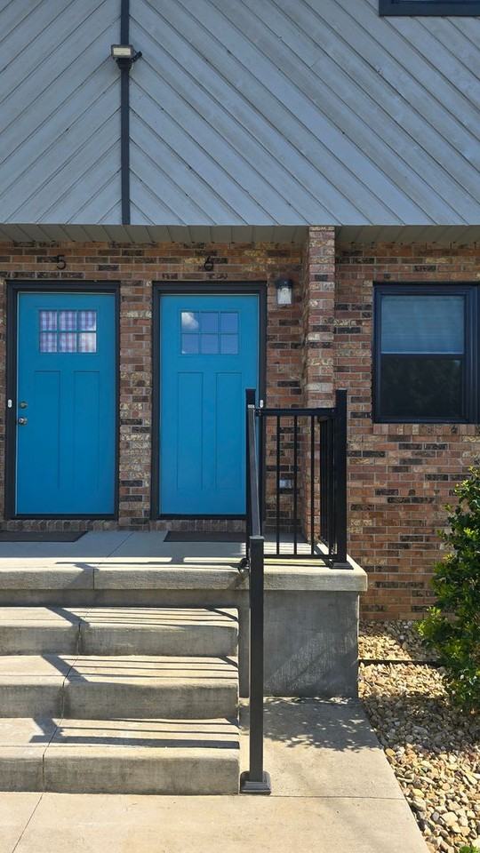 3459 Bloomingdale Rd #6 - Photo 3 of 17