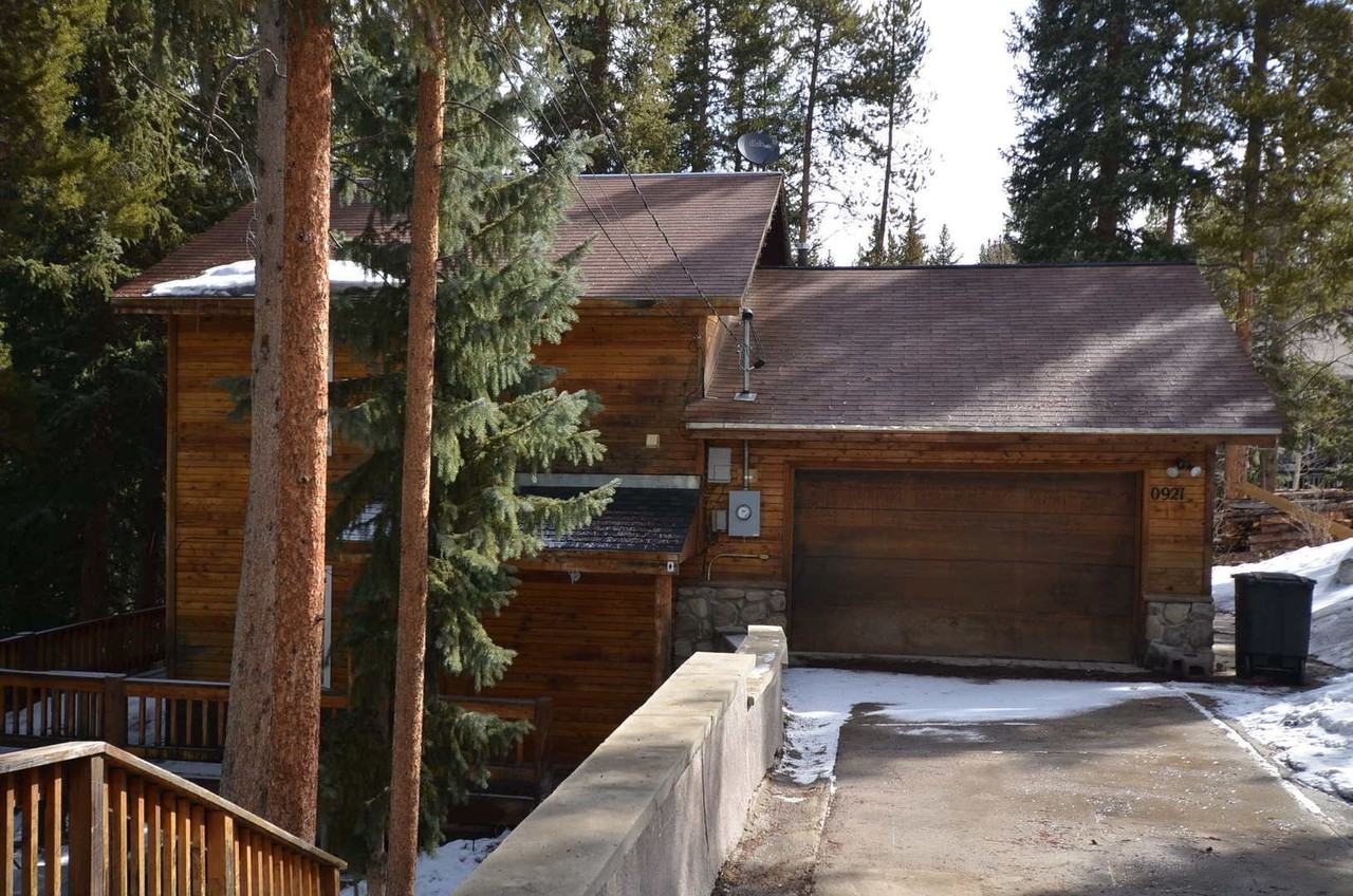 921 High Point Dr - Photo 2 of 24