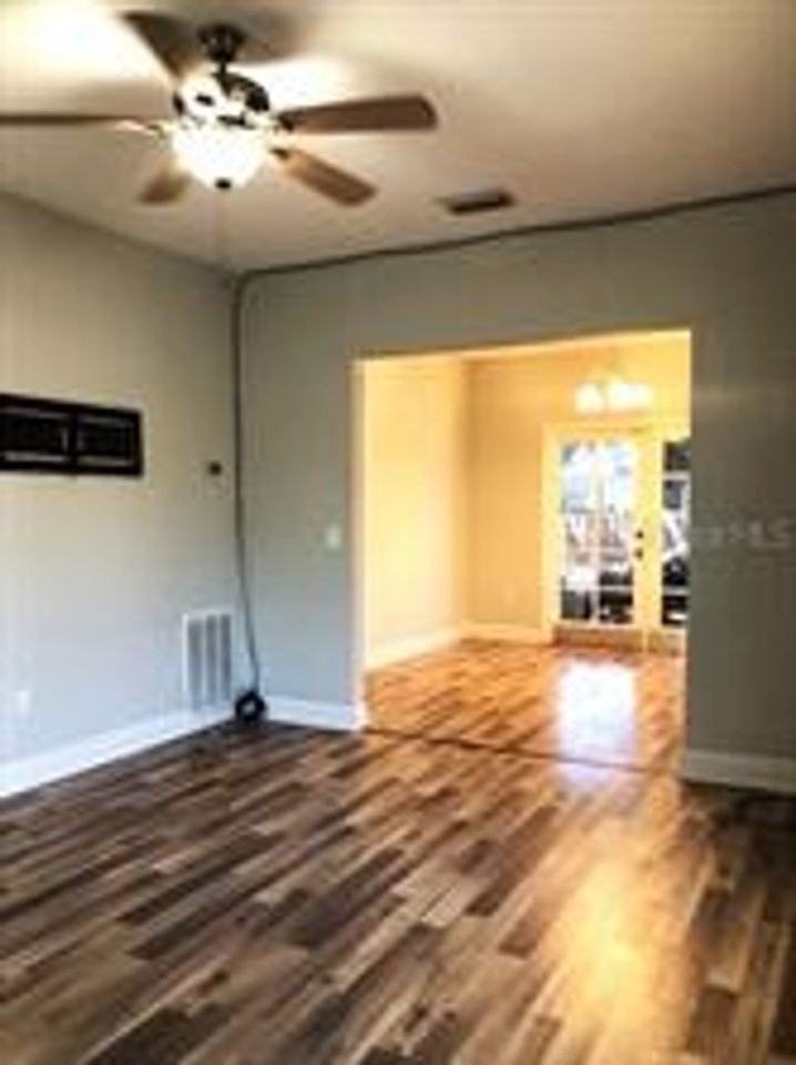 308 E 13th St - Photo 4 of 25
