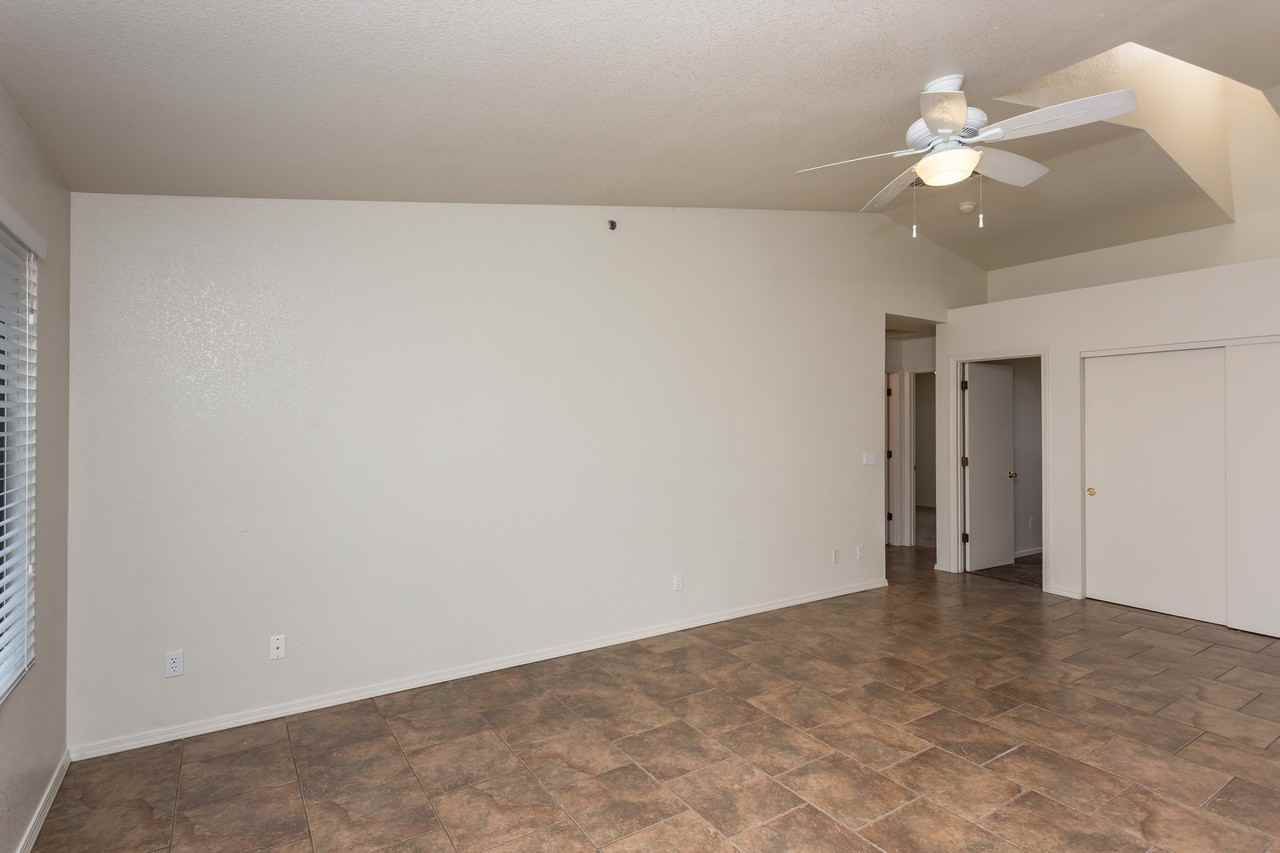 8359 East Leigh Drive - Photo 3 of 14