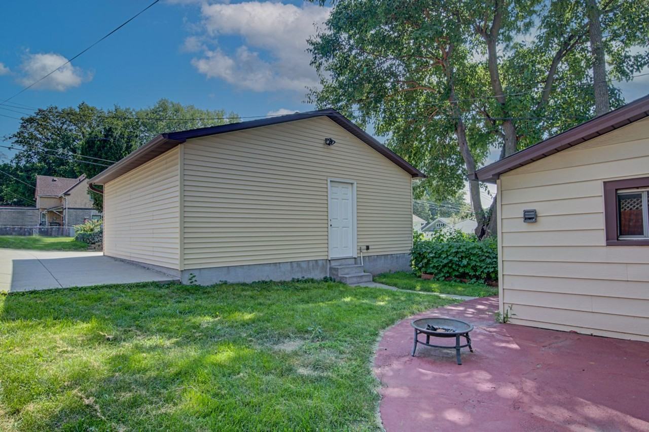 4205 Pacific St - Photo 2 of 50