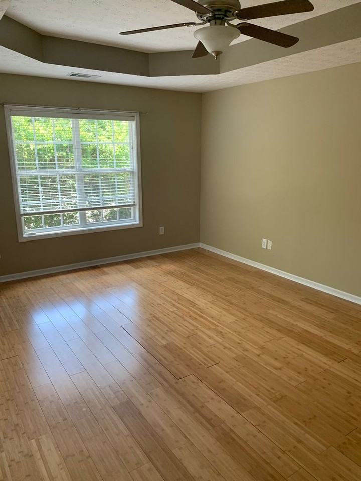 2170 Franklin St - Photo 4 of 10