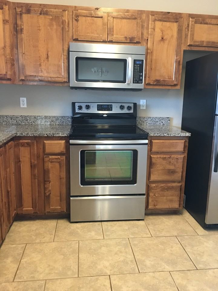 1906 W University Dr - Photo 4 of 19