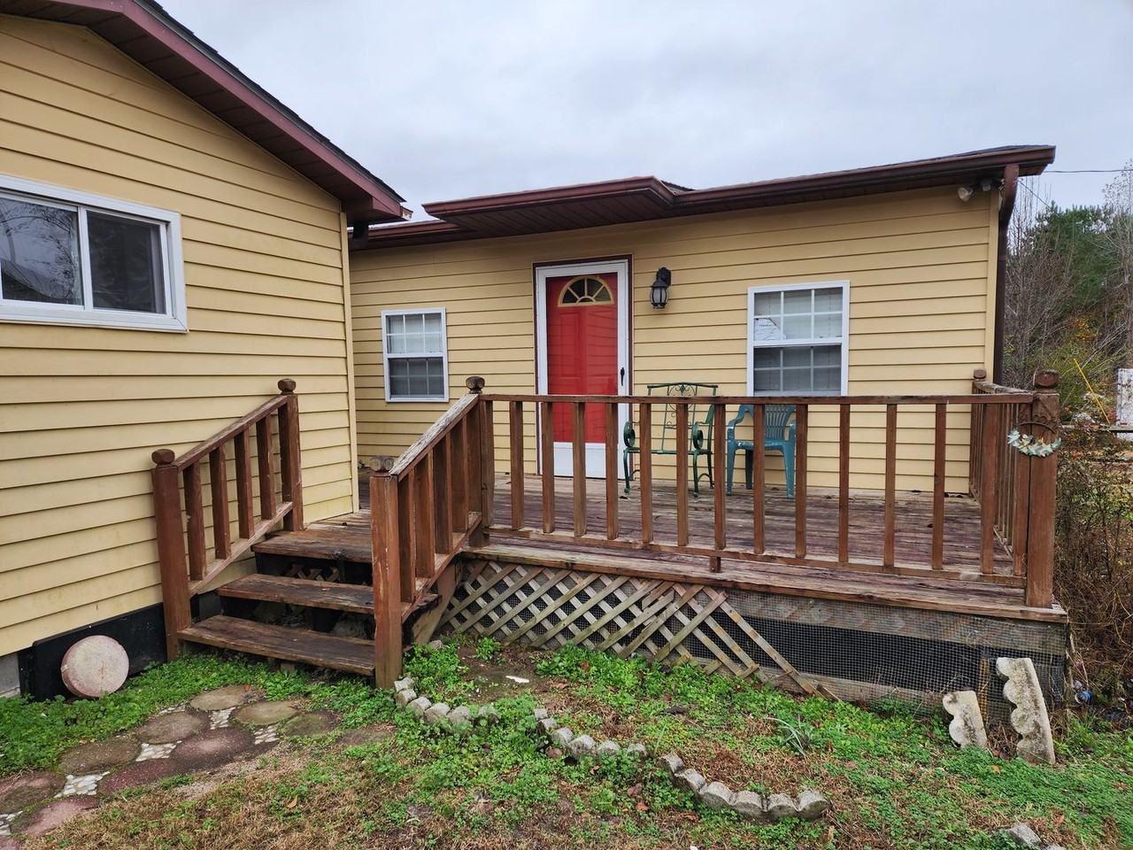 170 Loop Rd - Photo 2 of 37