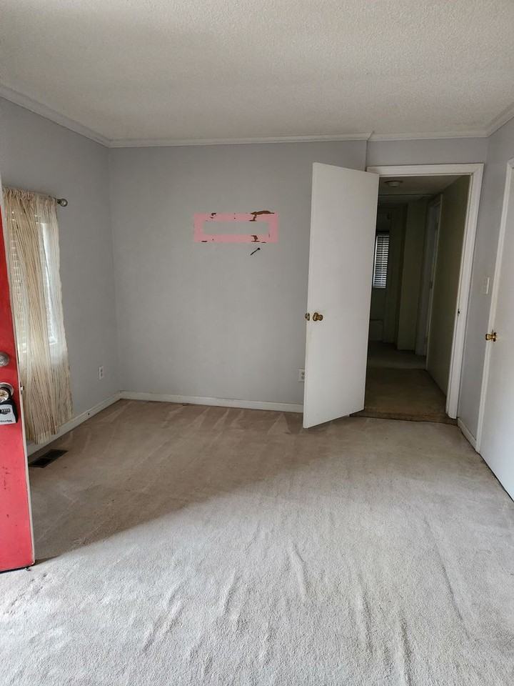 170 Loop Rd - Photo 3 of 37