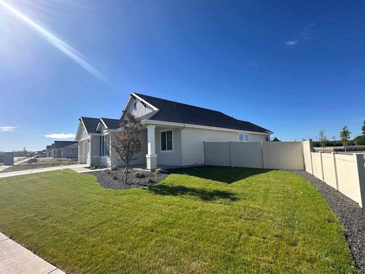 12657 W Shortcreek St - Photo 3 of 50