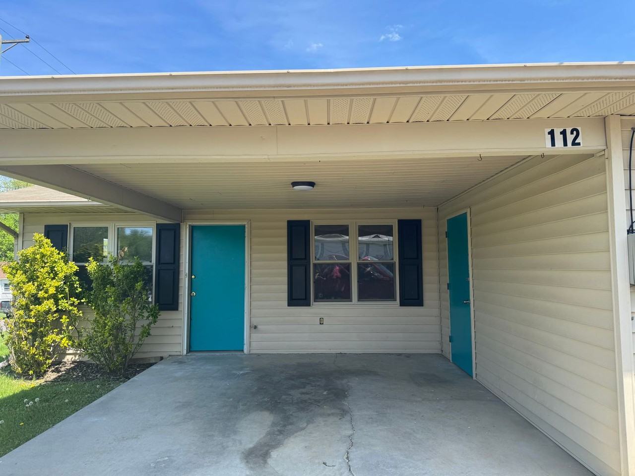 112 Monterey Dr - Photo 3 of 13