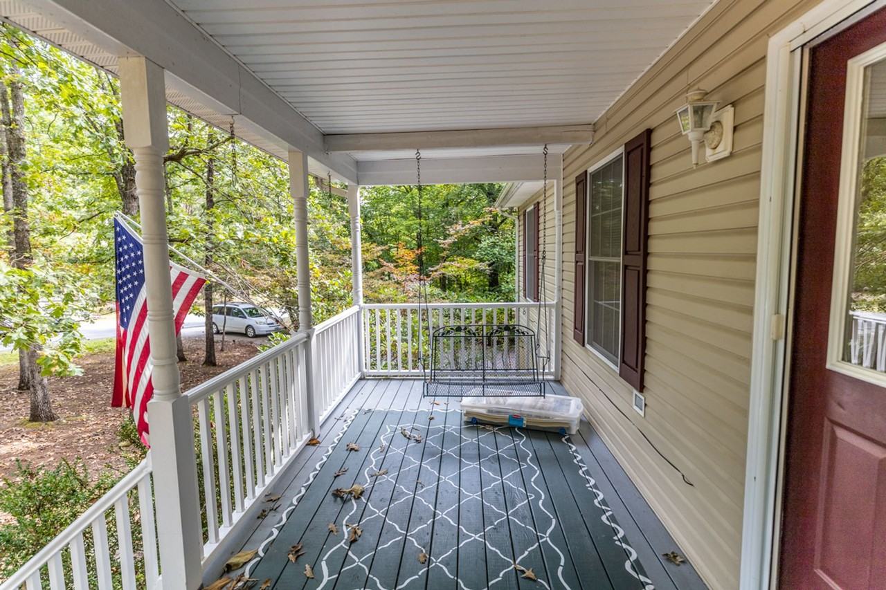 287 Jefferson Dr - Photo 7 of 48