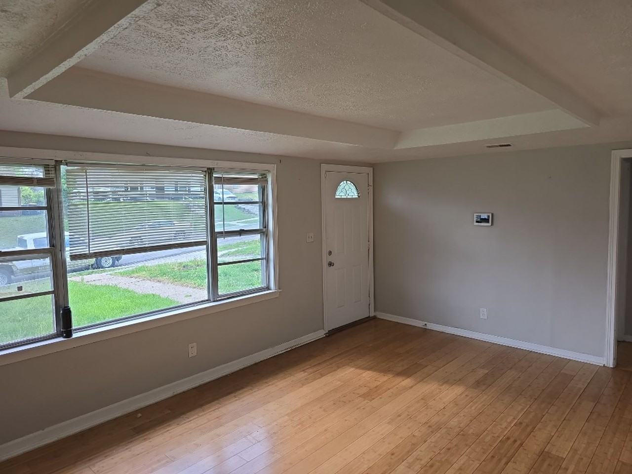 7904 Park Ave - Photo 3 of 15