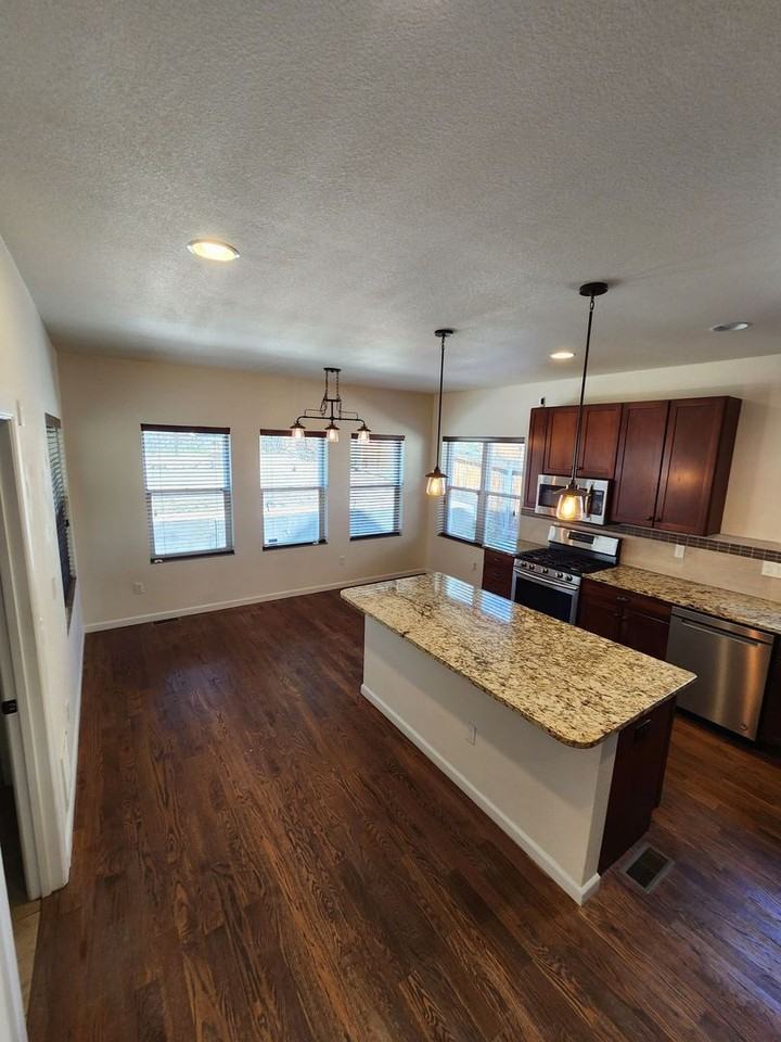 218 N 7th St - Photo 5 of 23