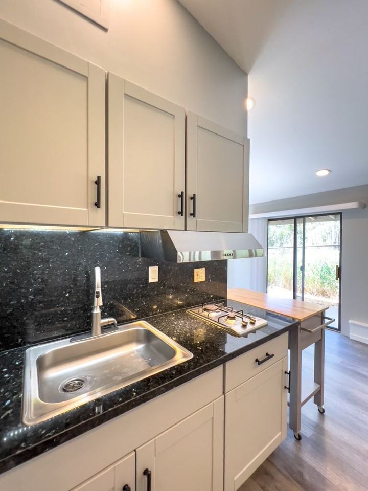 1602 Mckinley Rd - Photo 5 of 16