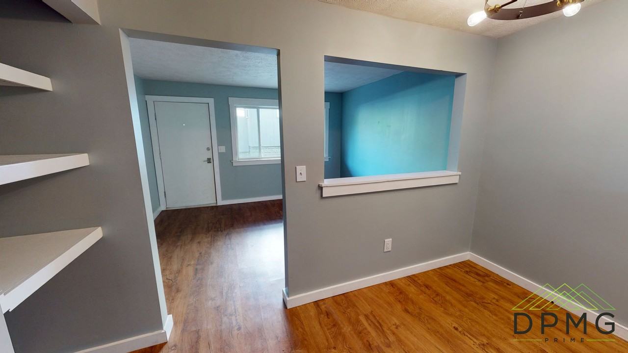 326 326 East Hillsdale - 8 #8 - Photo 7 of 17