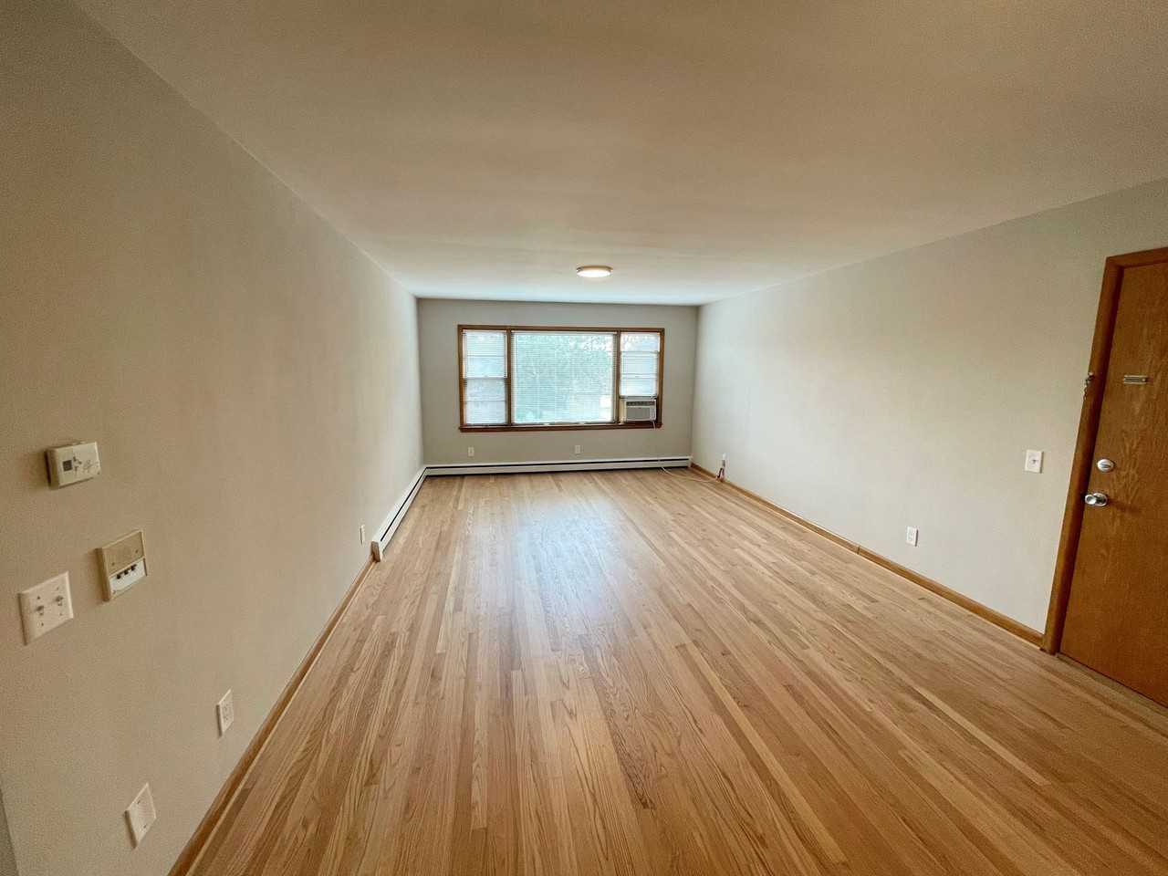 929 High St - Photo 3 of 14