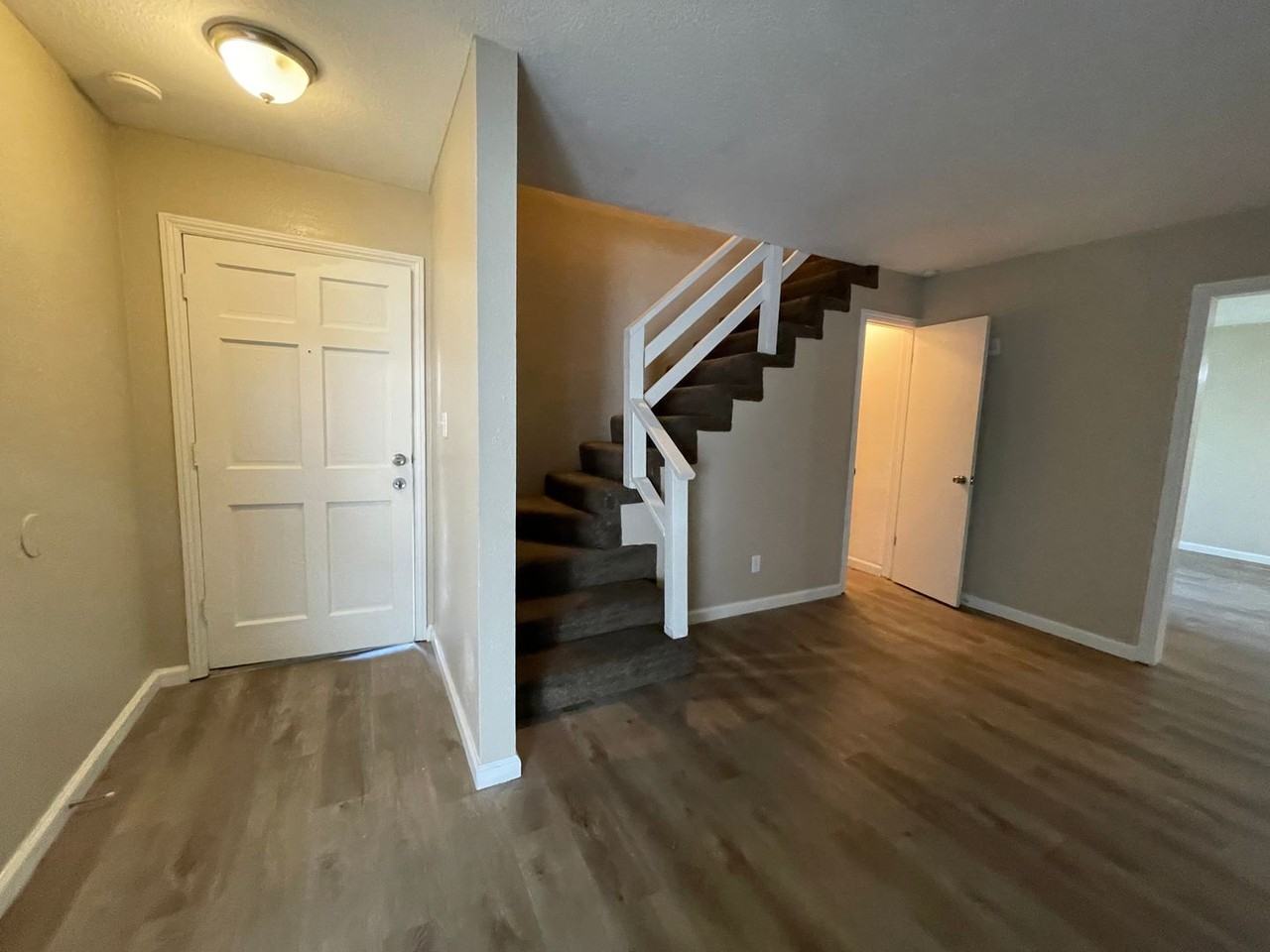 2675 Parkway - Photo 5 of 20