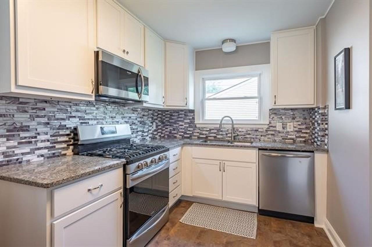 1822 W Central Park Ave - Photo 3 of 15