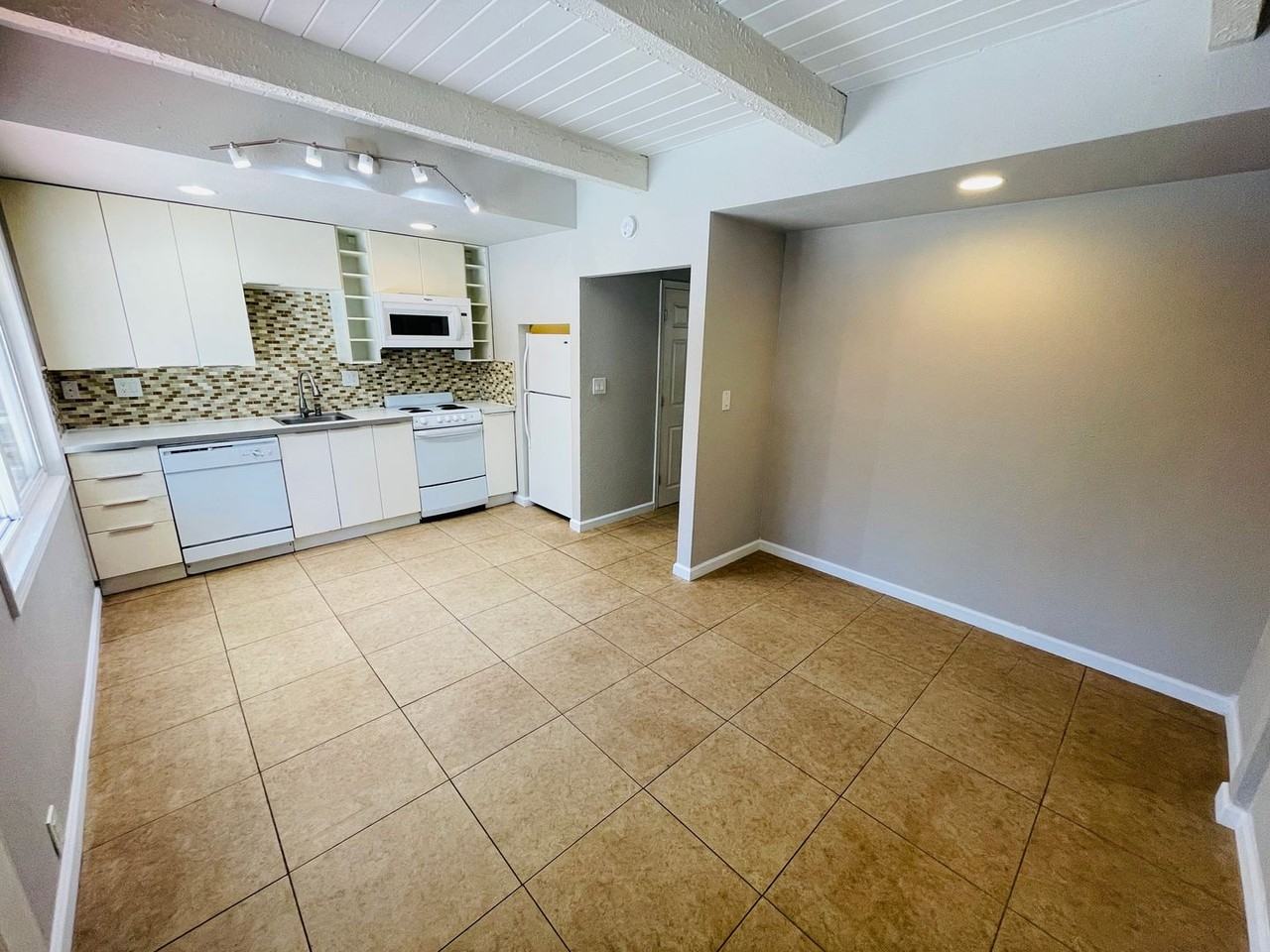 2583 Knox Ave #1 - Photo 2 of 14