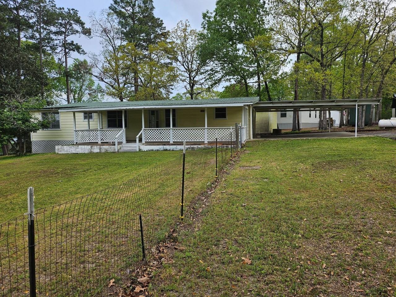 1113 Hickory Ridge Rd - Photo 3 of 32