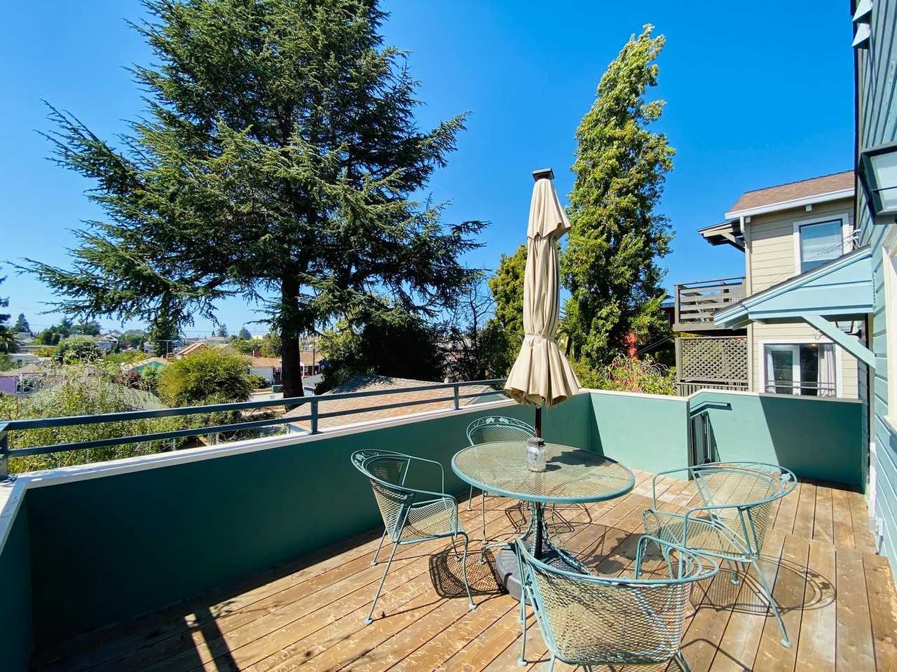 3121 Maple Ave - Photo 3 of 19