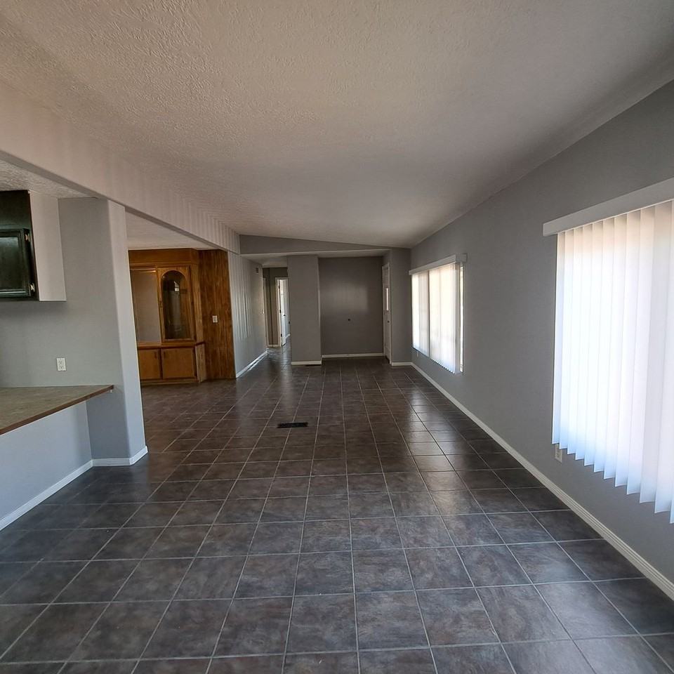 5033 Sitka Ln - Photo 6 of 21