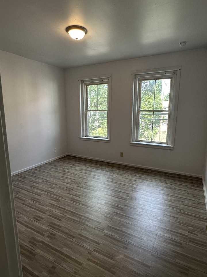 FinMed New Haven Properties LLC - Photo 6 of 12