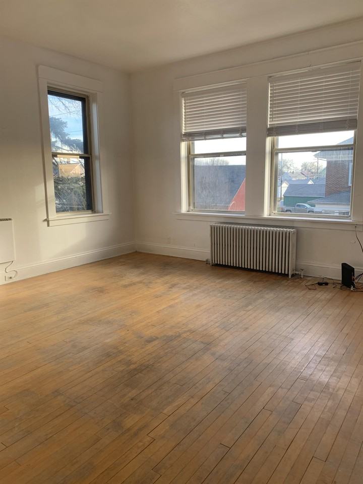 519 1st Avenue Southwest - Photo 2 of 5