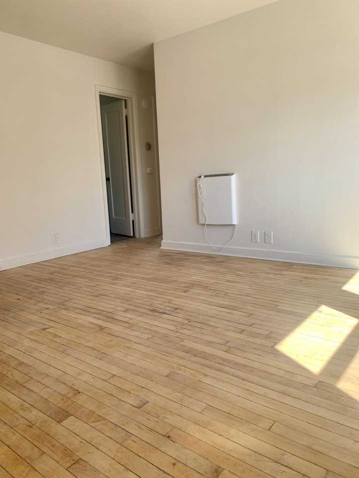 519 1st Avenue Southwest - Photo 3 of 6