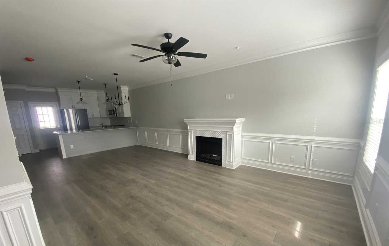 Lennox Haymount - Photo 2 of 11