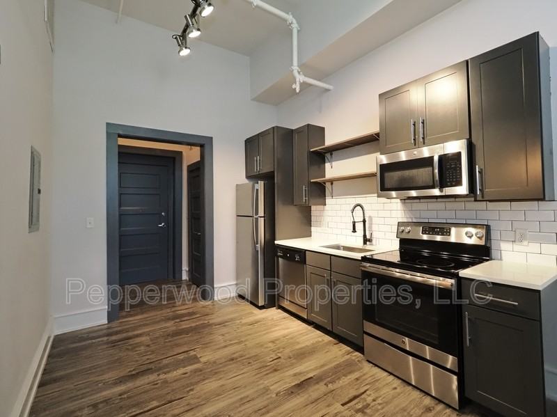 600 Magnolia St - Photo 5 of 10