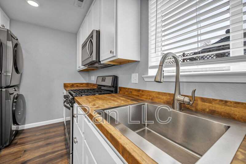 229 W Pueblo St #1 - Photo 2 of 26