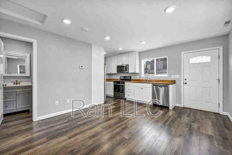 229 W Pueblo St #1 - Photo 7 of 26