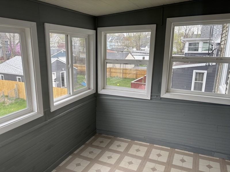 1710 A Ave Ne - Photo 2 of 6