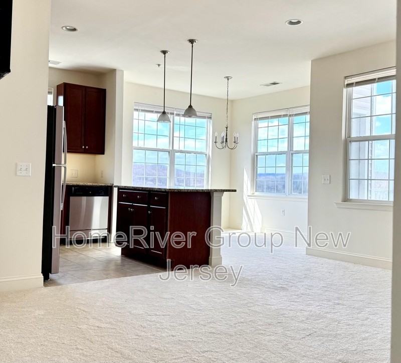 4205 Ramapo Ct - Photo 3 of 18