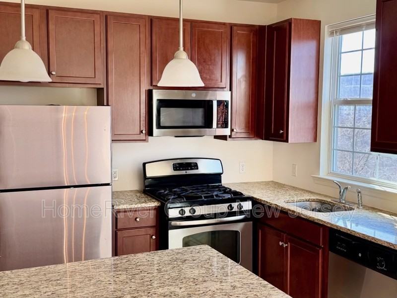 4205 Ramapo Ct - Photo 2 of 18