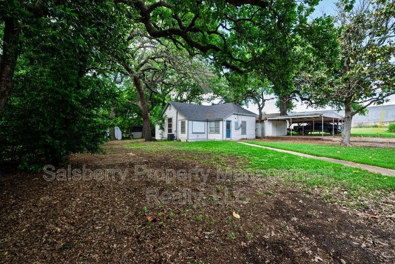 107 Windsor Ct - Photo 3 of 27