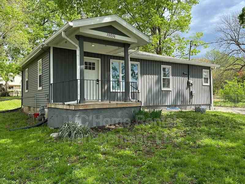 10036 W 51st St - Photo 2 of 38